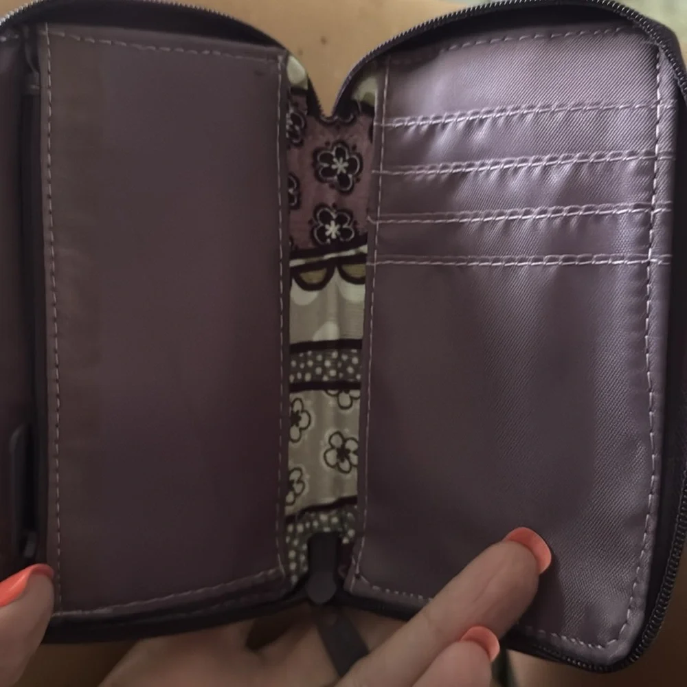 Thirty One Timeless Wristlet - patchwork paisley‎